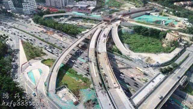 深圳坂银通道隧道右线贯通，左线剩百余米，项目主线年...